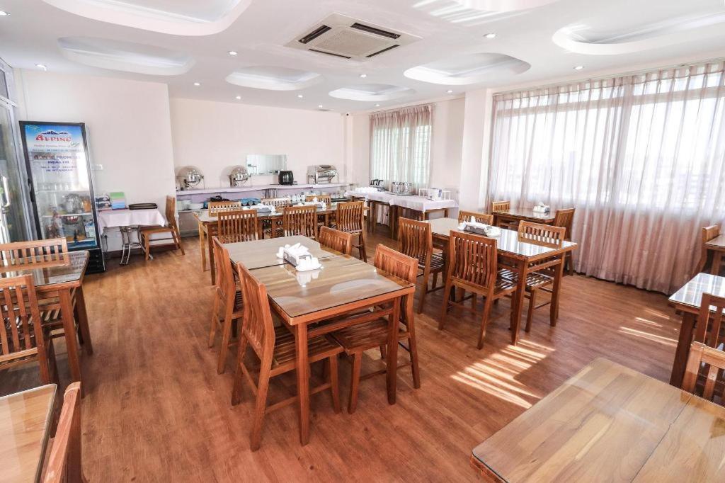 Hotel Bahosi Rangun Zewnętrze zdjęcie
